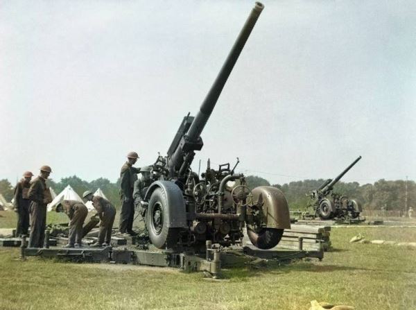 ПВО времён Второй мировой войны. Британская тяжелая зенитная установка QF 3.7