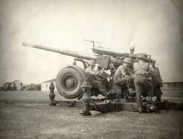 ПВО времён Второй мировой войны. Британская тяжелая зенитная установка QF 3.7