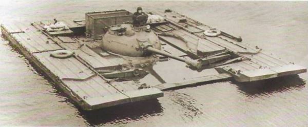 Плавающий батальон: на танках по Балтийскому морю