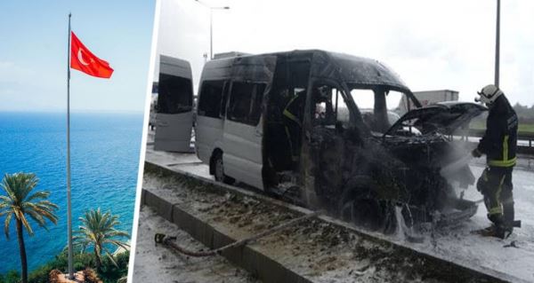 Автобус, перевозивший туристов в Турции, сгорел