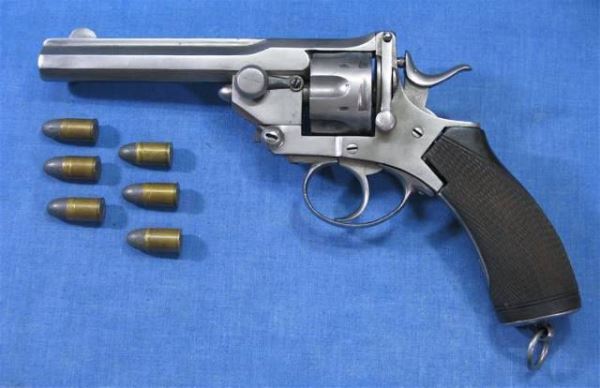 Револьвер «Веблей-Прайс»: калибр крупнее не бывает